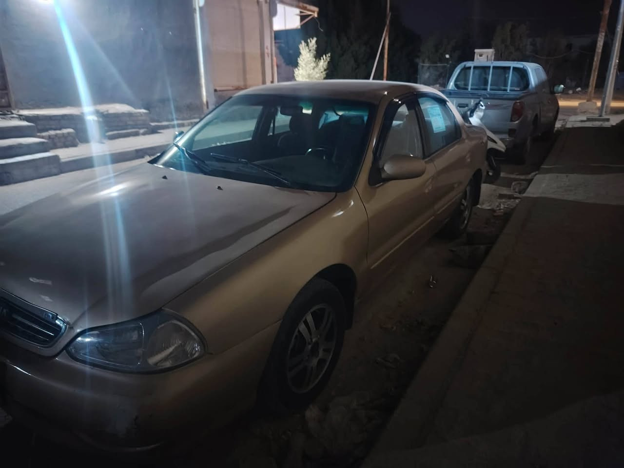 السلام عليكم
كيا كرويدس موديل 2000 

بيع او مراوس 
رقم نجف سنويه لل 29   سياره تعمير جديد 
كير عادي محرك 1600 
مابيها نقص بس شغلات بسيطه كلش 

سعرها 38 وبيها مجال بسيط 

عنوان ديوانيه قضاء الشاميه 

***********
