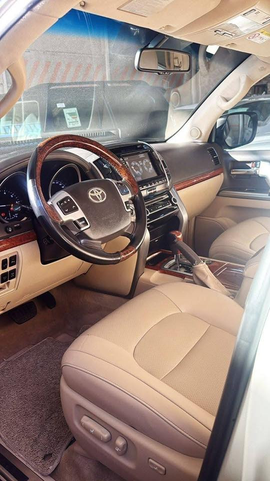 السلام عليكم
للبيع موديل 13 فكسار كشن تدفئ تبريد  من جهتين 3 وضعيات فول الفول جديدة لوك vxr 4600

ماشية 153 حقيقي شرط فحص سيارة كلين ونطافتها فول باسمي سنويه جديد كامل مكملة بيها بارد مكانين جدا بسيطات ولا مبين 

سعر 36 رجآ مو شراي لا يخابر ويتعبني شبيها ومابيها تريد تشوفها مكانها زيونه سعر من اخير 

 ***********
