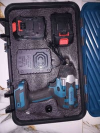 دريل للبيع دبل بطاريات ارقه نوعيه الشراي يتصل رقم الهاتف 07728513908