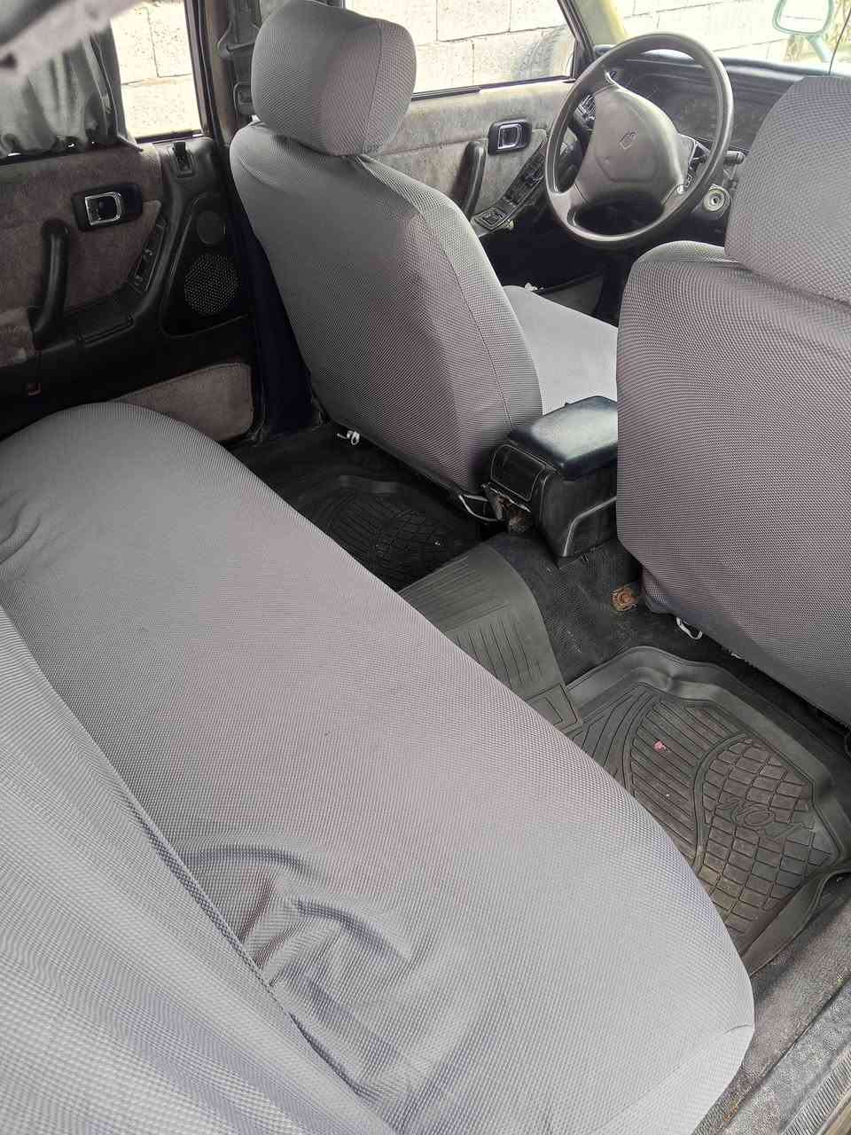 السلام عليكم..
سياره ارنب موديل 1992 مكينه ونجي 
سياره مكفوله من الكص والنقل اصويله
مصبوغه للجماليه 
قفلها ب55
رقم تلفون وبي واتساب ***********
