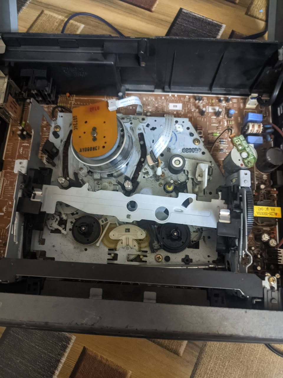 فيديو كاسيت عاطل ،، يفيد قطع غيار
القطعة ١٠ الاف مع التوصيل


**إذا كنت صاحب هذا الإعلان وتريد حذفه لأي سبب، رجاءا أرسل رسالة إلى الدعم الفني**