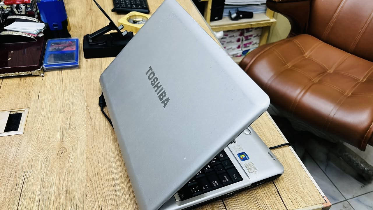 لابتوب توشيبا 
هارد ssd 128 
وندوز 10
الموصفات موجودة بالصور
السعر 200
للاستفسار الاتصال ***********

