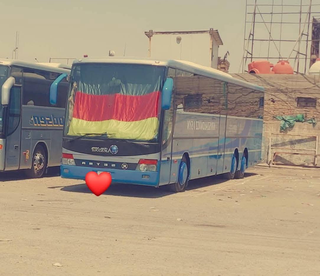 سلام عليكم سياره جيتيه لفنيه جديده وجاهزه ما عوزه برقي تبريد صيني 6مروح كبريصر 3كورات جديد مكينه 8سياره خير من الله لستفسار كثر علا الرقم ***********ولمو شراي لا يكسر ولا يعلق بلا زحمه💜💜
