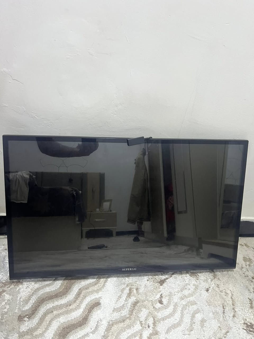 شاشة حجم 32 نضيفة اخت الجديدة للبيع
بسعر 75 الف  نوع LG مكاني سبع ابكار
***********
