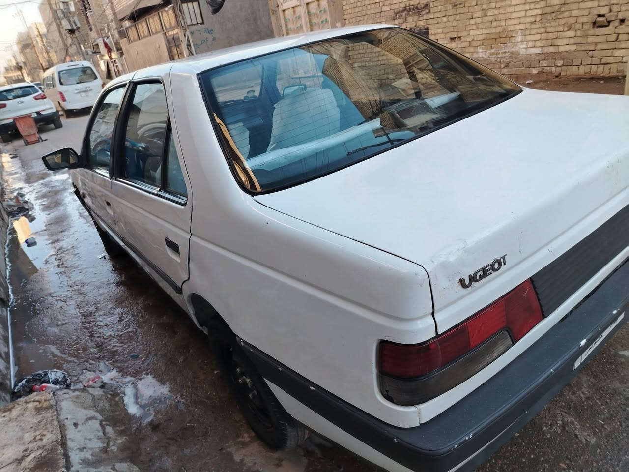 السلام عليكم بيجو رواء
موديل 2008 كير مكينه مكفوله   سياره مكفواله عدا شويه من الهلالات  سعر السياره 27 والسياره بغداد مكان سياره بلديات رقم الهتف ***********
