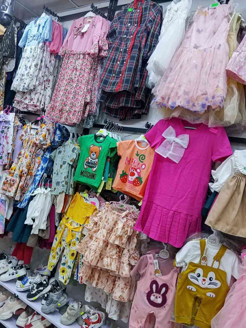 اللهم صل على محمد وال محمد 🦋✨💫قطع متوفره داخل المحل 
للحجز واتساب او ماسنجر 
***********
