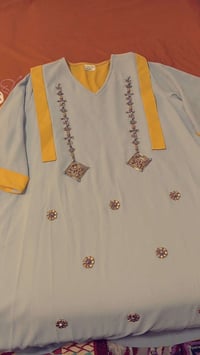 ملابس • وصف ناقص