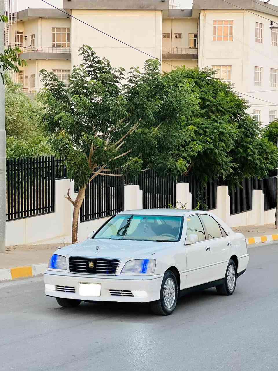 بؤفرؤشتن
ماشلا سفره تاقانه له جوانى
مه ليكه براوه 
مه كينه ڤيڤيتيهVVT
٢دگمه ى په رده
داشپول نه جه ف
بئچال بئشوخت
ده عامى بؤده عامى به شه رت
گئرو مه كينه به شه رت 
ته قه و ره قه به شه رت 
٢٥٠دينار مه سروفى نيه 
ماشلا سه ياره كه هه تاحه زبكه ى جوانه
٤تايه و ويلى لؤك بؤبه ستراوه 
ته بريد ساردو گه رم به شه رت 

سه ياره كه براوه يه.تكايه مشته رى نيت په يوه ندى مه كه. 
***********
سه ياره كه كؤدى هه يه
