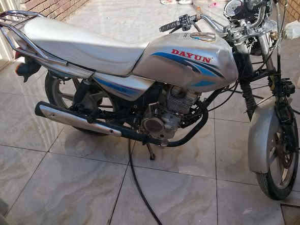 ديوان 21نظيفه سعرها 600بيها مجال  بدون اوراق كلك مكفولة من السرقه***********
