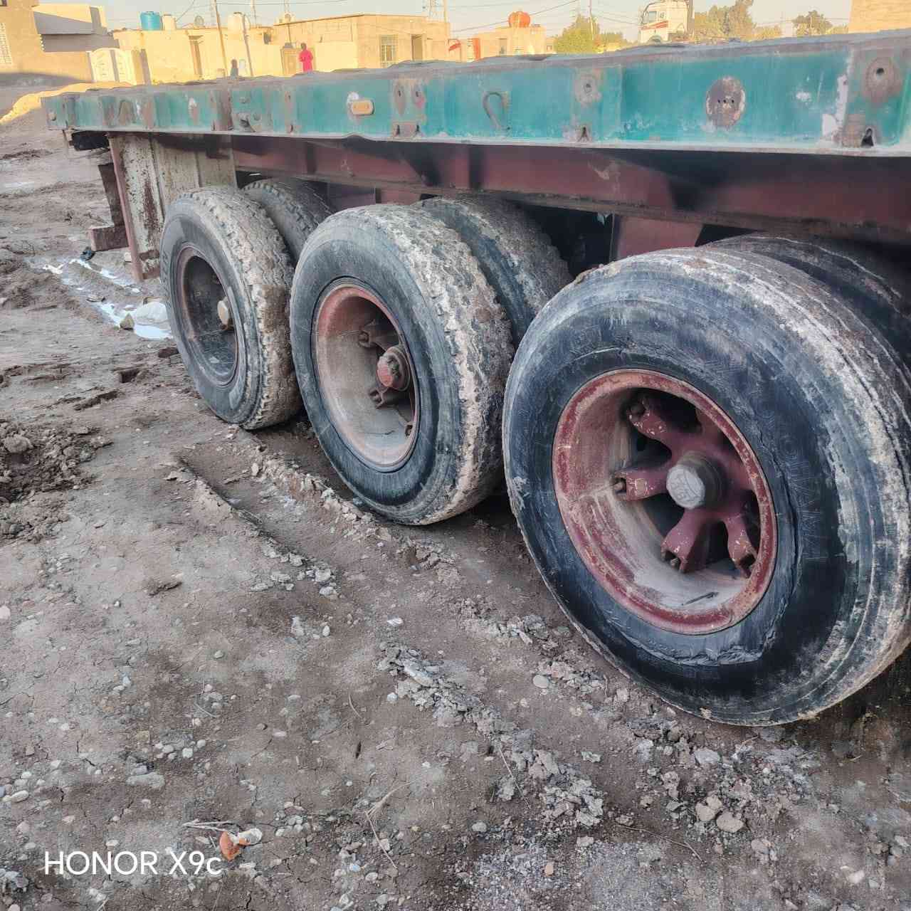 عربانة للبيع تخم تاير  ***********
