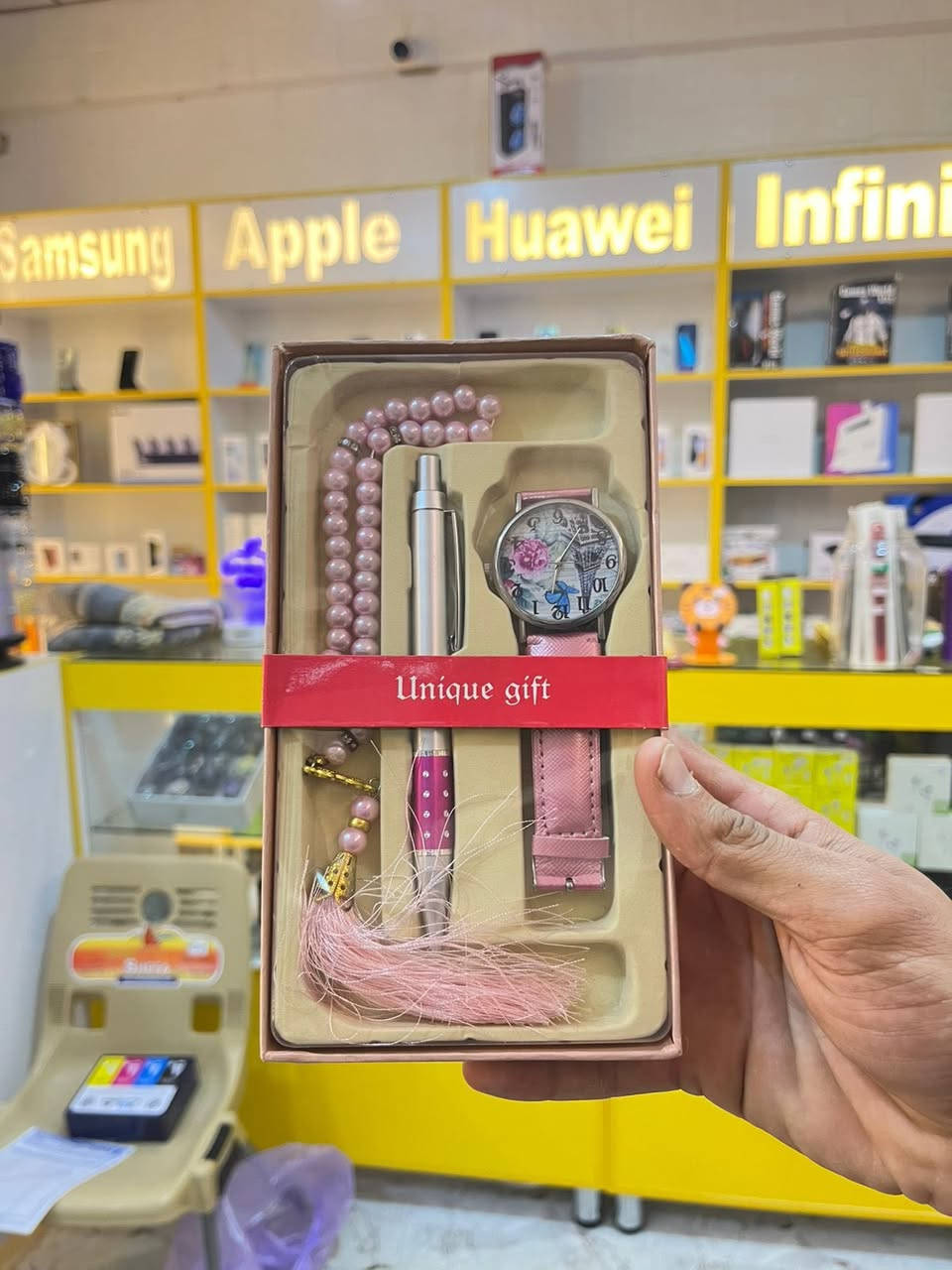 بسم الله وعلى بركة الله …
تم وصول بضاعة جديدة لرأس السنة وباسعار مناسبة

 

بكجات متكاملة وهداية راقية 

📍الموقع:-بروانة/حي الشرطة-مكتب عين العرب 

للاستفسار اكثر اتصل بالرقم التالي ***********

مع وجود خدمة توصيل لكافة مناطق وضواحي قضاء حديثة…
