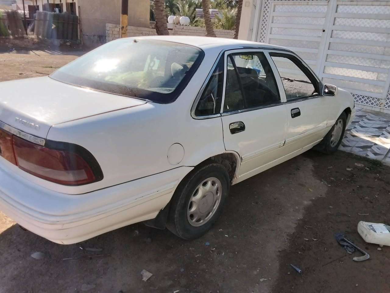 #للبيع نقد او اقساط
سعر النقد 25 قفل 
سعر القسط 30 مقدم 10 وكل شهر ورقتين
دايو برنس موديل 95 رقم بغداد راعيه بغداد كير عادي 
كير ومحرك مكفولات تواير وصدر فوك النص عمر 
جام كهرباء منضومه تبريد كامله كمبريسر واكف 
سنويه مامنتهيه السياره مصبوغه 
مكانه بجريجب ***********
