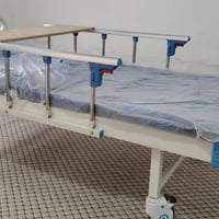 سرير طبي • قابل للتحكم • قليل الاستخدام