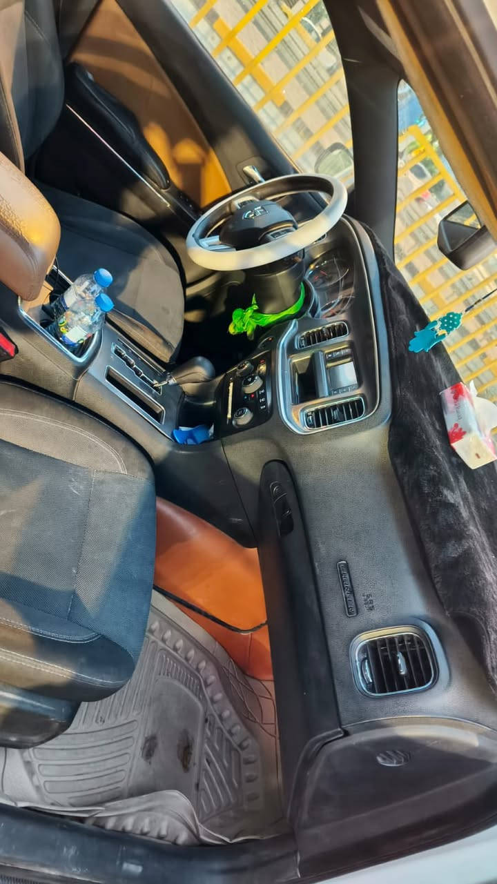 سلام عليكم
جارجر موديل ١٣واد كندي كفاله عامه جاملغ تقسيم فقط سياره جاهزه تبريد حداديه ألون ابيض اصل هاي اول صبغه صفره خطه بصره مدينه ترهم مراوس جارجر خصوصي تخم تاير جديد كير مكينه خير من الله رقم جديد سياره مكان بصره *********** سعر ١٤٣ وبيه مجال الشراي
