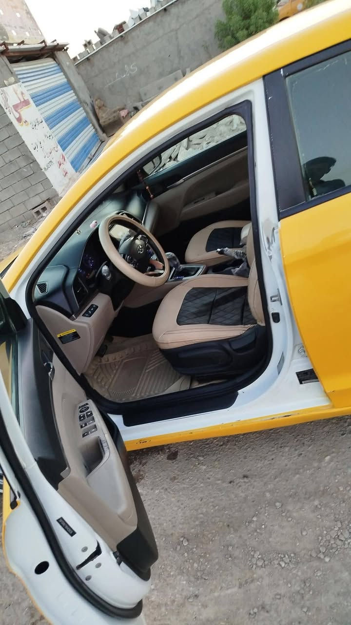 السلام عليكم النتره 19 وارد امريكي سياره جاهزه الخير كير ومحرك وتبريد خير من الله مصفره هيئه وغرامات ضربه الباب الخلفي وشويه عابر عله الجاملق الخلفي بكان السياره الناصريه   السعر 115وبيه مجال كلش قليل ***********
