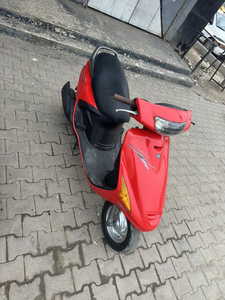 دراجه يوماها فراشه للبيع وكيل نكره كلشي بيه شغال مكينه مكفوله الدراجه ما بيه اي نقص  من كلشي مكفوله كهربائيات كلشي شغال سعر 600 وبيه مجال قليل 
رقم ***********
