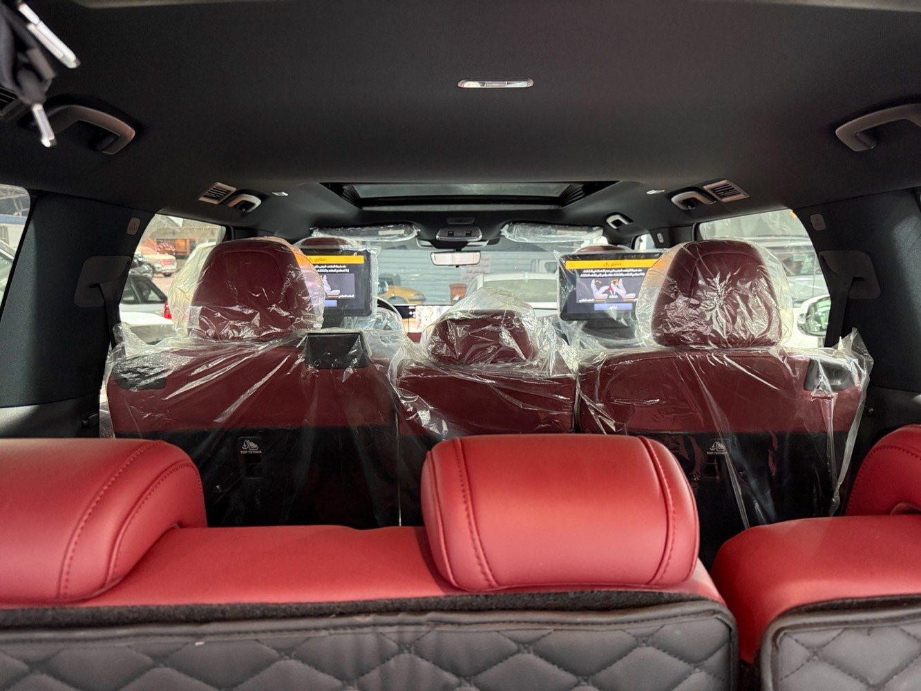 باترول بلاتينيوم اسود 2026 رقم بغداد (114 - مليون - رقم بغداد) فور ويل تشغيل عن بعد رادار تحديد مسار نقطه عمياء كراسي الامامية كهرباء وتبرد وتدفئة وذاكر ومساج ( تدليك) وبانوراما وجنطه كهربائية وحساس امامي خلفي ويل 20 انج وباقي مواصفات البلاتينيوم المعروفة 