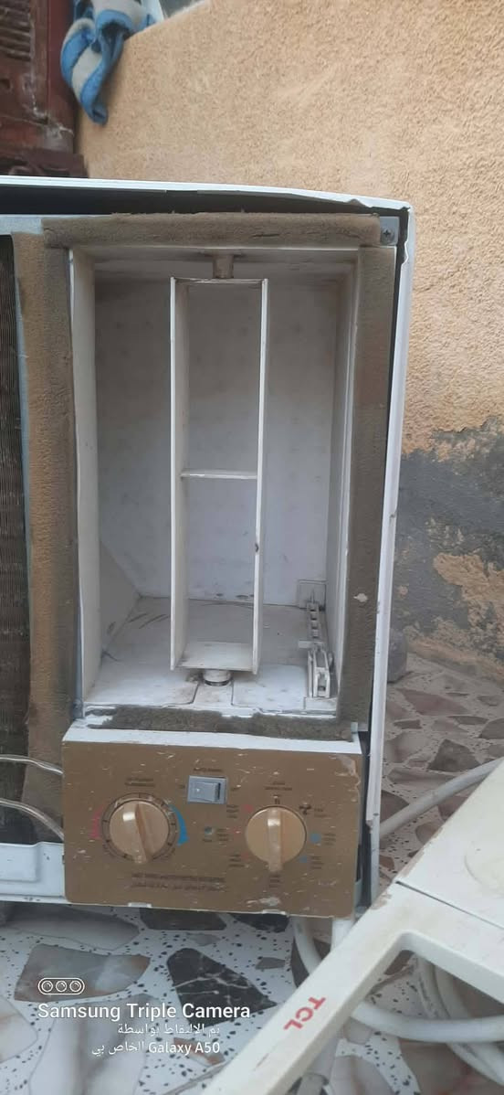 مكيف شغل بطل TcL نظافه فول مواصفات سعر 250الف تواصل  على واتساب فقط متواجد ***********
