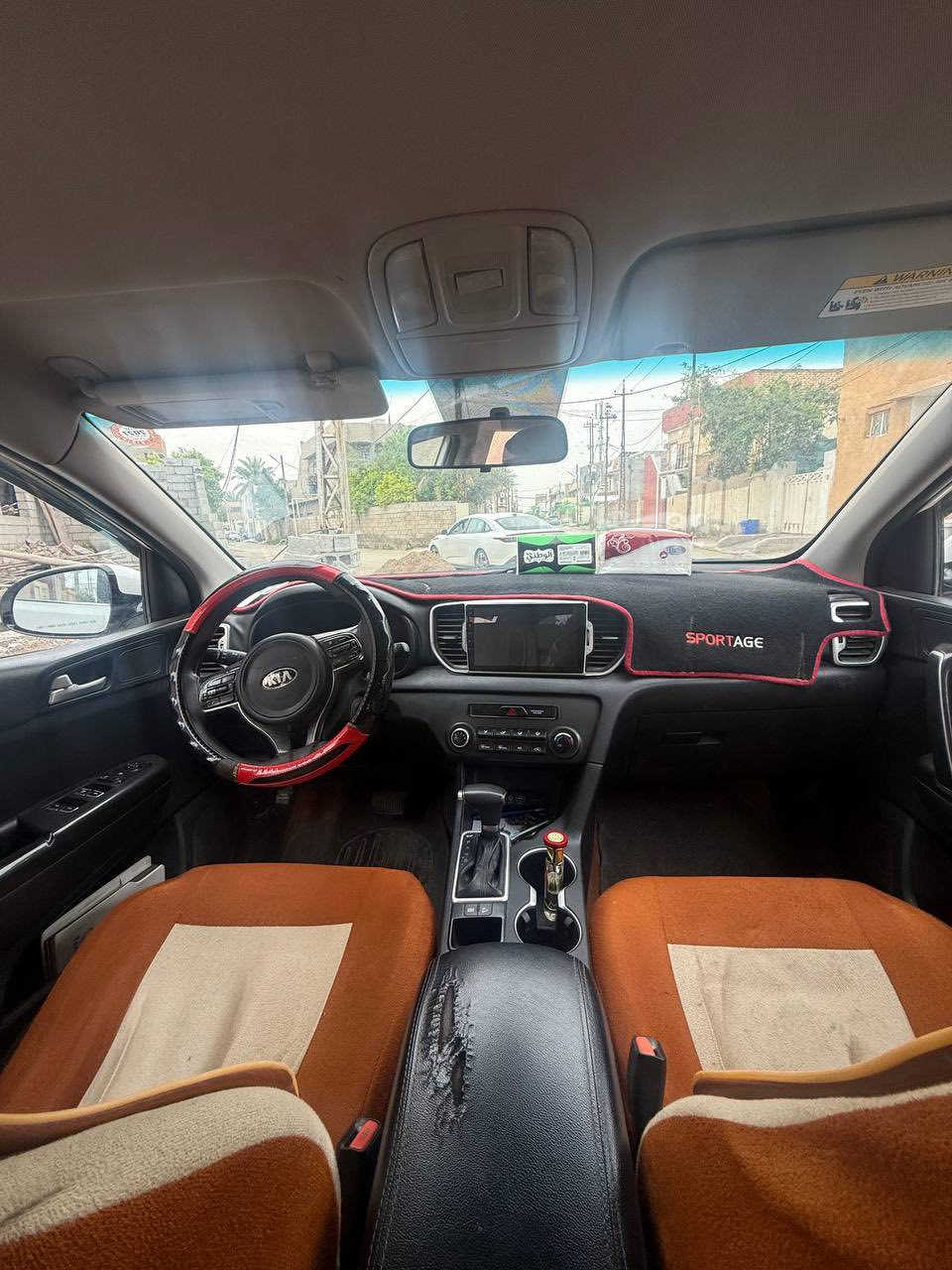 سلام عليكم 
سبورتج لبيع 2017
سيارة محركه 2400 
كير مكينة كفالة 
تبريد ثلاجة 
سيارة بيهة جاملغ وبنيد وشوية بلباب صبغ 
سيارة كامرة شاشة 
سعر :155$ 
رقم :***********
