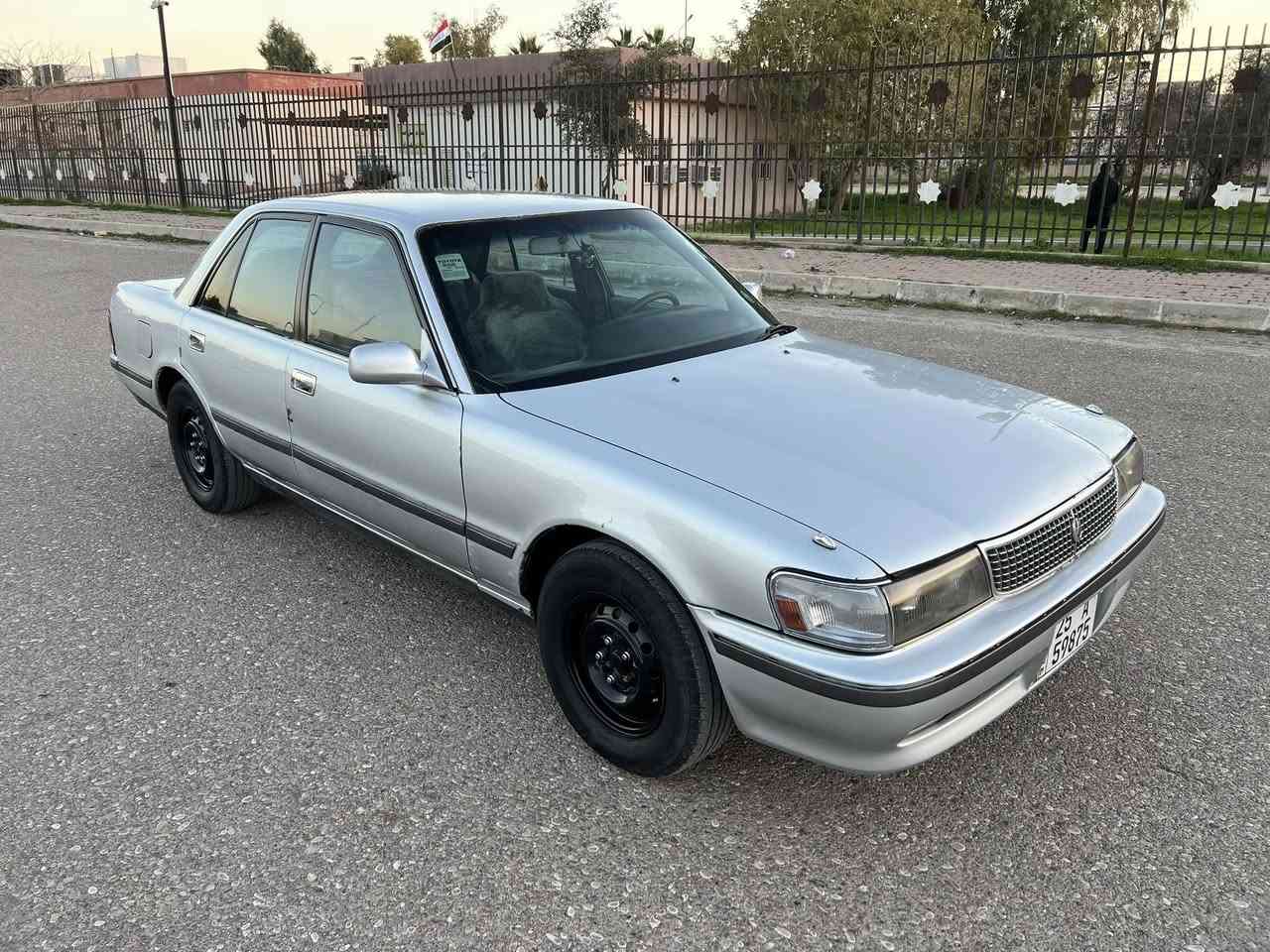 السلام عليكم اكروبنا الطيبين تويوتا مارك موديل 94 رقم كركوك سنوية لل30 مكفولة من الضربة والكص والاصوليات مكينه vvt 2500 تحويرة كاملة بيدي شادها تدفئة تبريد عدسات زينون السعر 60 رقمي ***********
