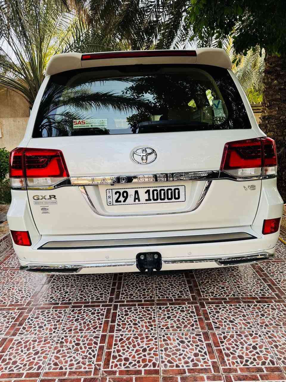 اللهم صلي على محمد وآل محمد 
السلام عليكم …2018 ساز
لاندگروز رقم واسط كفاله عامه 
مـن كلشي تفحص يله تاخذ رقم مميز 
10000 واسط مكينه 4700 /8 سلندر سيارة
جديدة كلش تخم تاير جديد حدادية جديدة مابيها نقص 
مكان السياره بل كوت سعر 575 بيها مجال للستفسار الرقم  

            ***********
