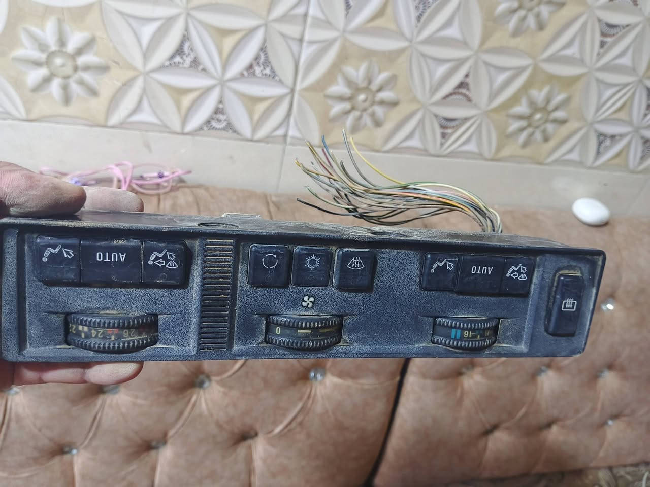 السلام عليكم غراض مال 500
بيبان حاويه جه الصدر والعبرية نقص فقط بطاين  السعر100
دوس عمل حديد بليت نوعيه ثقيله السعر50
دوس بلاستك  السعر60
بدأت ثماره عدد4نضاف السعر25
تحكم تبريد 50
ماصدات نضاف تخم كامل بل دون ضرر وحده مكسوره جامع ومعوضه بجديدة السعر50
ماصدات تخم بي ضررااسعر30
ماطور جامه كامل شغال مع قاعده الجامه30
مسطره نوزلات مع الولف15
بلجكتور زوج15
مكاني حله الثوره


**إذا كنت صاحب هذا الإعلان وتريد حذفه لأي سبب، رجاءا أرسل رسالة إلى الدعم الفني**