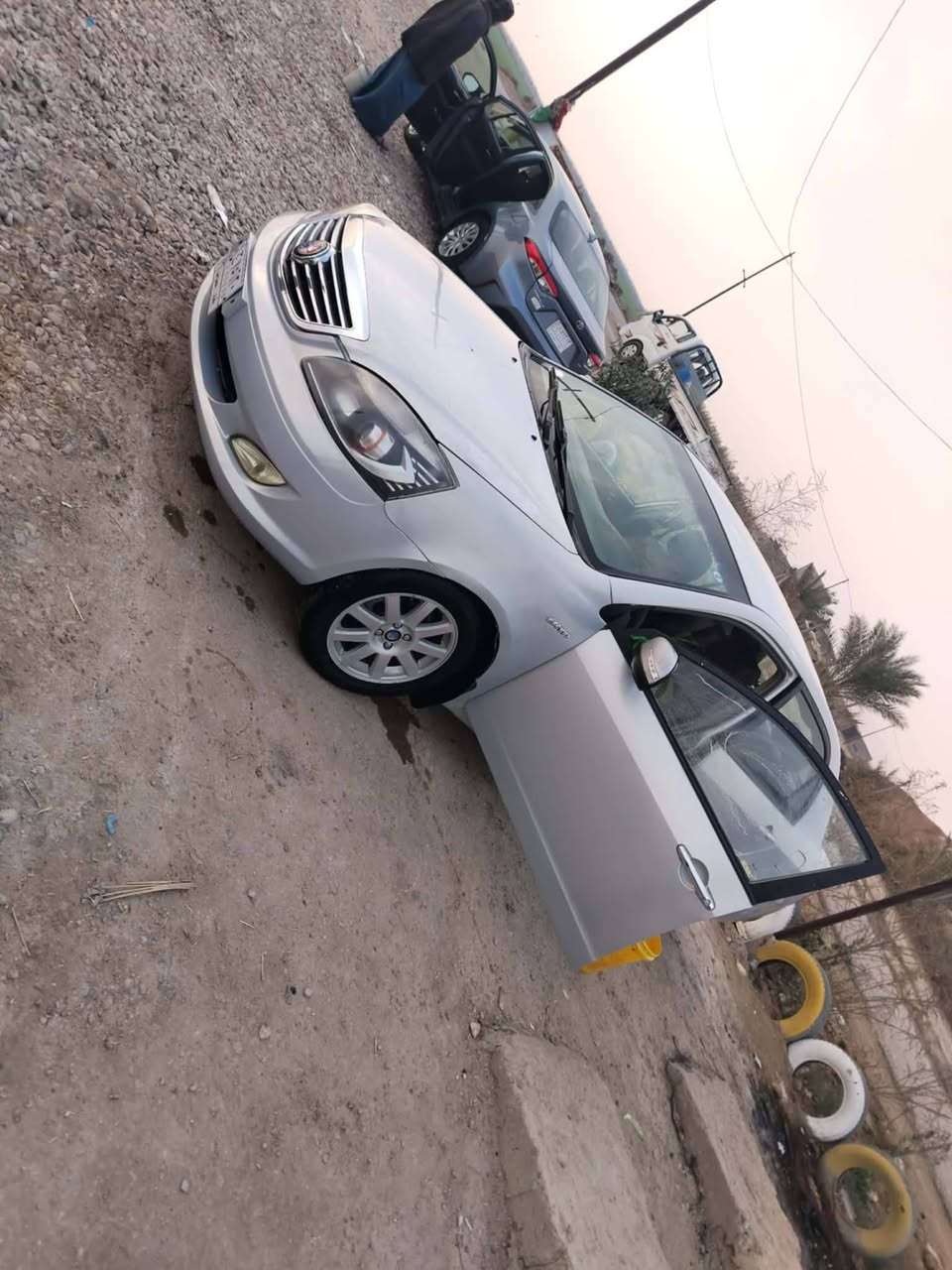 سلام عليكم جيلي موبل للبيع او مراوس بي ام اتصل انطيك تفاصيل ***********
