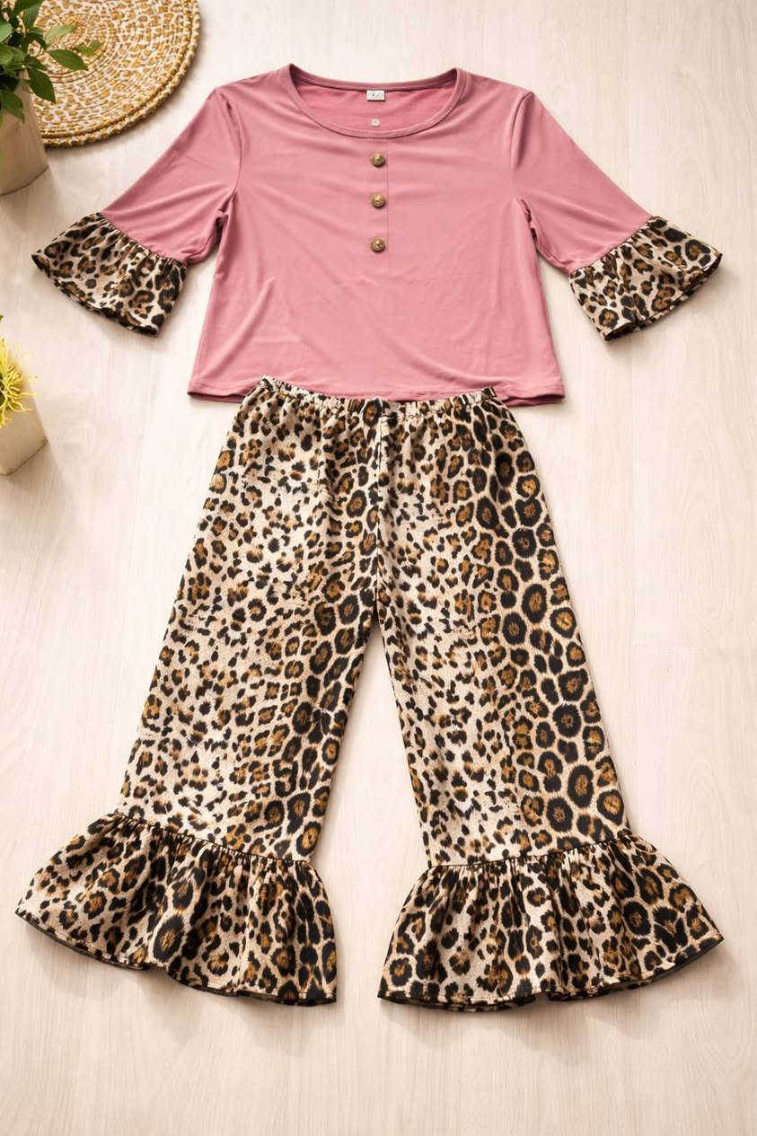 تراك نسائي
خامة كريشة + فانيلا زبدة تركي شرط الفحص 

فري سايز لحد ٩٠ كيلو

الدرزن 111 الف
سعر القطعة مفرد 16 الف

توصيل جميع المحافظات 5 الاف للحجز ***********وتساب
اومراسلة الصفحه
