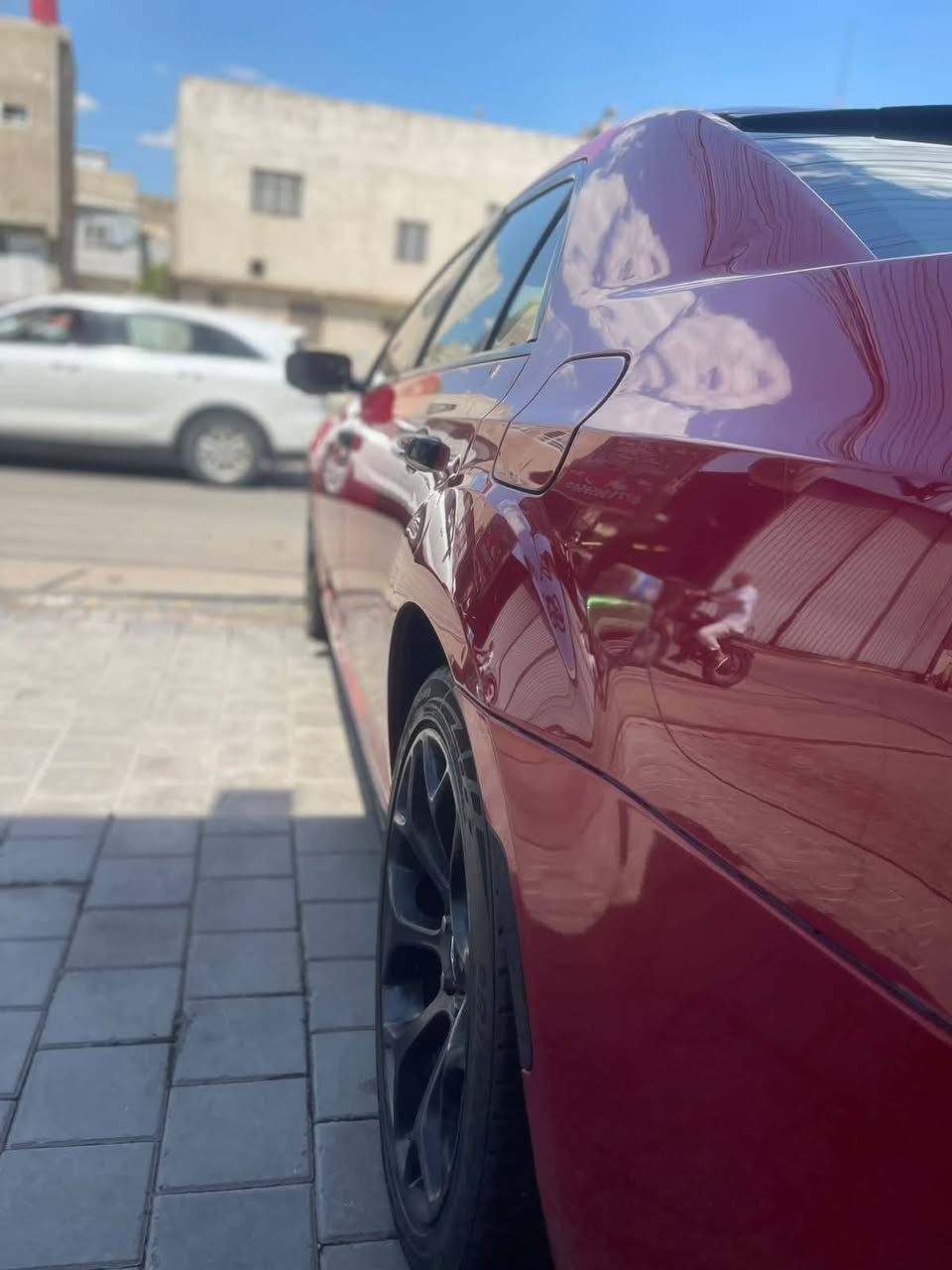 السلام عليكم اوباما موديل 16 مرمز 20 باسمي فووووووول للاخير ماناقصها كلشي رقم بغداد الرقم الانكليزي المواصفات
كراسي كهرباء 
تدفئه تبريد ستيرن مقاعد اماميه وخلفيه هم تدفئه تبريد البيبان الاماميه هم كذالك برده خلفيه ثلاجه مودات قياده خزن ميموري تشغيل عن بعد بصمه داير مداير السياره شفتات ستيرن كامره حساسات السياره كومه بيها مواصفات بنوراما لد امامي خلفي زينون ب200 دولار شاده صدر كير مكينه تبريد مكفول السياره كنديه حادث ماعندي وحادثها بنيد وخشم الجاملغ الايمن وعندك قطعتين كلير الي هيه الصندوك والباب الي وره السايق كليررر فقط مو ضربه شواصي لغود مكفوله مكانها بغداد حي القاهره سعرها 169 وبيها مجال قليل أو مراوس بجيب حسب القناعه 
***********
***********
السلام عليكم  مراوس بجيب أو بيع اوباما موديل 16 مرمز 20 باسمي فووووووول للاخير ماناقصها كلشي رقم بغداد الرقم الانكليزي المواصفات

السلام عليكم اوباما موديل 16 مرمز 20 باسمي فووووووول للاخير ماناقصها كلشي رقم بغداد الرقم الانكليزي المواصفات
