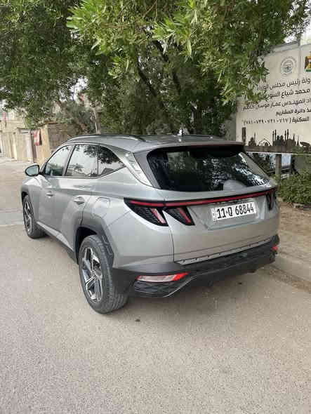 السلام عليكم 
توسان ٢٠٢٣
فول مواصفات
بنوراما
توقف ذاتي 
ستيرن وكشنات تدفئة وتبريد 
٤كامرات 
باب كهرباء 
مسير ذاتي 
وبعد بيها هواي مواصفات
حادثها فقط صبغ  مكان الحرق 
دون ضربه حرق بسيط فقط
 كما موضح في الصور 
ماشيه ١٢ الف 
مكان/بغداد الجديده 
السعر /٢٠٥$
للاستفسار/***********
