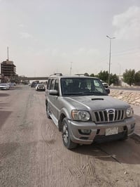 ماهندرا هندي 2012  7 راكب   كير ومكينه شاهينه 6 سلندر  بيهه بنيد وجنطه...