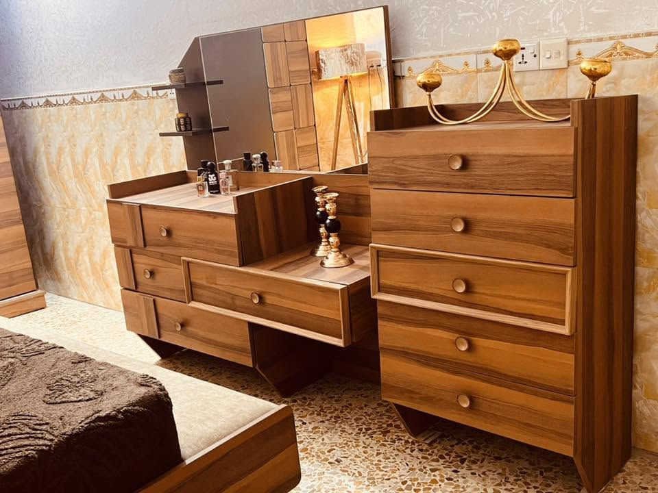 غرفة تركيا جديدة نضافتها 100‎%‎
7قطع للبيع بسعر مناسب مكاني بغداد للأستفسار ***********

