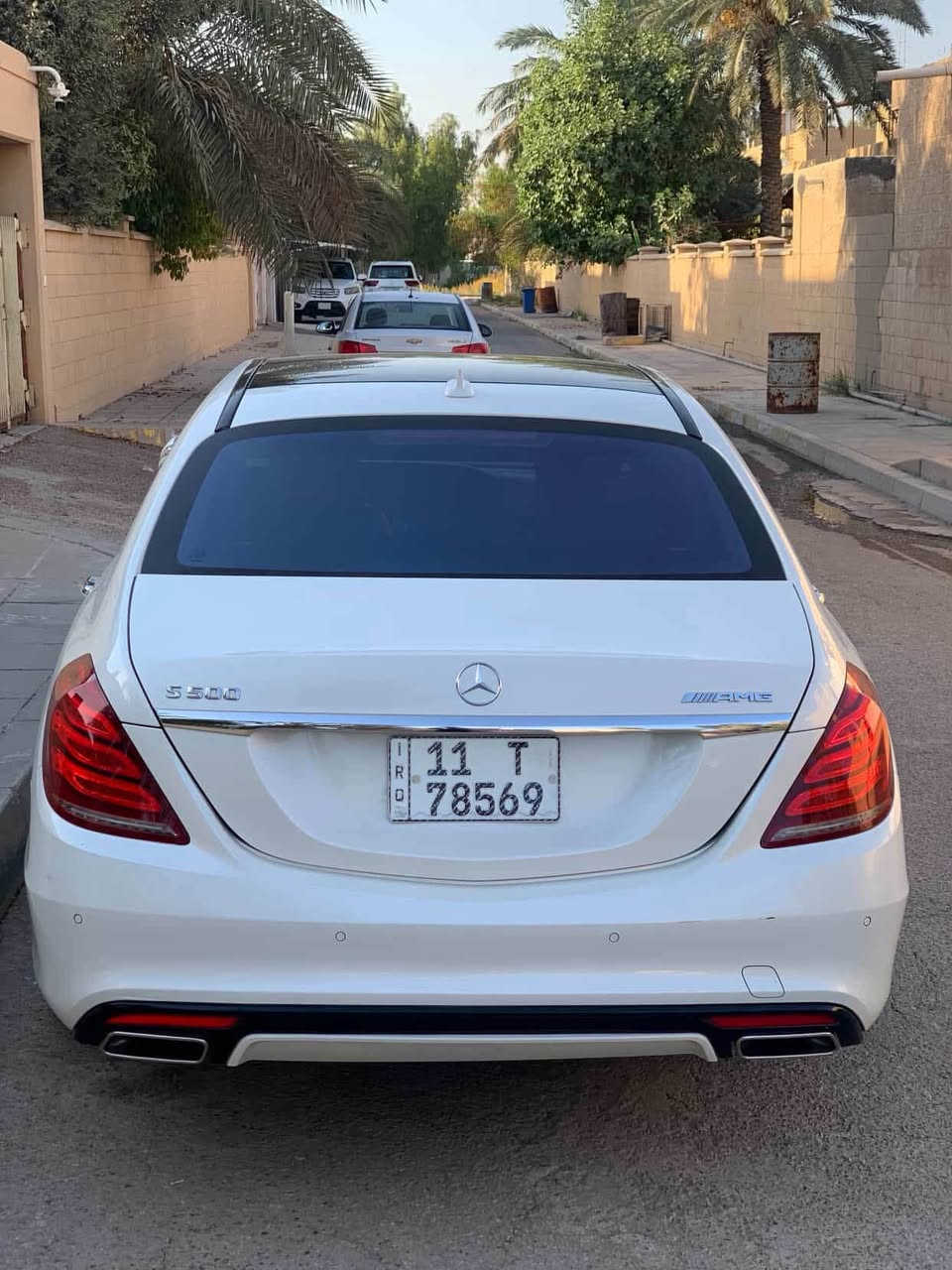 مارسيديس بنز 2016 (S Class500)
وارد المان

مكان السيارة/بغداد .

السيارة مكفولة من الصبغ والبارد والتبديل . 

مواصفات (5فصوص).

#نظام (night vision )عرض الطريق بالكامل مع كافة التحذيرات والانظمة المرورية.

#نظام الكاميرات(٣٦٠)درجة من كل الجوانب حتى النقطة العمياء (تصوير كامل للسيارة).

#حساسات أمامية وخلفية كل الجوانب تظهر في الشاشة الامامية مع التنبيه..

#ميزة القيادة الذاتية مع (كروز السرعة)النظام الذكي.

#ميزة اظهار العلامات المرورية وتحديد السرعة في الشارع بالشاشة للتنبيه.

#رادارات امامية وخلفية وجوانب بالمري للتنبيه وتظهر بالشاشة لمنع وقوع حوادث.

# نظام (ايكو)في الازدحامات والترفك لايت(اطفاء ذاتي).

#نظام التعطير مع التبريد(عطر الشركة)حسب الاستخدام (أوتو)يوجد في جكمجة العطر..

#أربع بيبان مع الصندوق شفط..

#نظام تغيير الالوان حسب الرغبة 8 ألوان.

#نظام الترحيب عند فتح الباب في الدشبول.

#ابواب خلفية كبير(لارج)+خمس بردات بلادي..

#تبريد خلفي منفصل حسب المستخدم.

#كشنات خزن ميموري +تدفئة وتبريد وتدليك.

#نظام تحكم في الشاشة عن طريق الماوس .

#شاشات عدد(2) (DVD)للعرض في المقصورة الخلفية.

#تخم تاير دلوب

#دبل بصمه

#صفر مسج 

#صيانه كامله (دهن وفلتر كير+دهن وفلتر محرك+تبديل قايش +تخم دسكان وفلنجات+فيت بم +باتري محرك وباتري العقول )

السعر 48.000$ 

رقـــم صـاحــب الـســيــارة

***********
