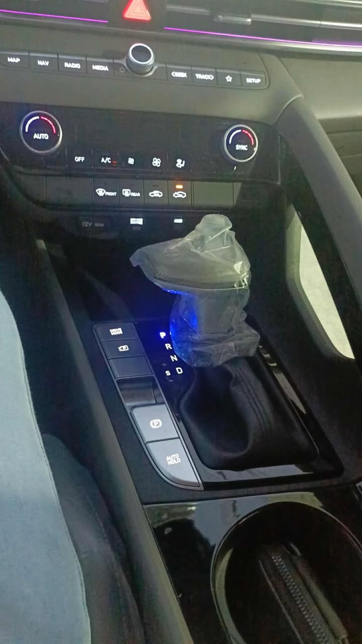 هونداي النترا
موديل 2024
ترقيم جديد دخول جديد 
المواصفات 
شاشه ديجتال
لد بالدشبول متغير 
تحكم استيرن فول 
تحديدمسار 
قياده ذاتيه
اتو ستوب 
لد نهاري 

وبعد بيها مواصفات الاخرى 
صور امريكا بالمنشور 
سعر 160 وبيها مجال 

للاستفسار الاتصال 
***********
