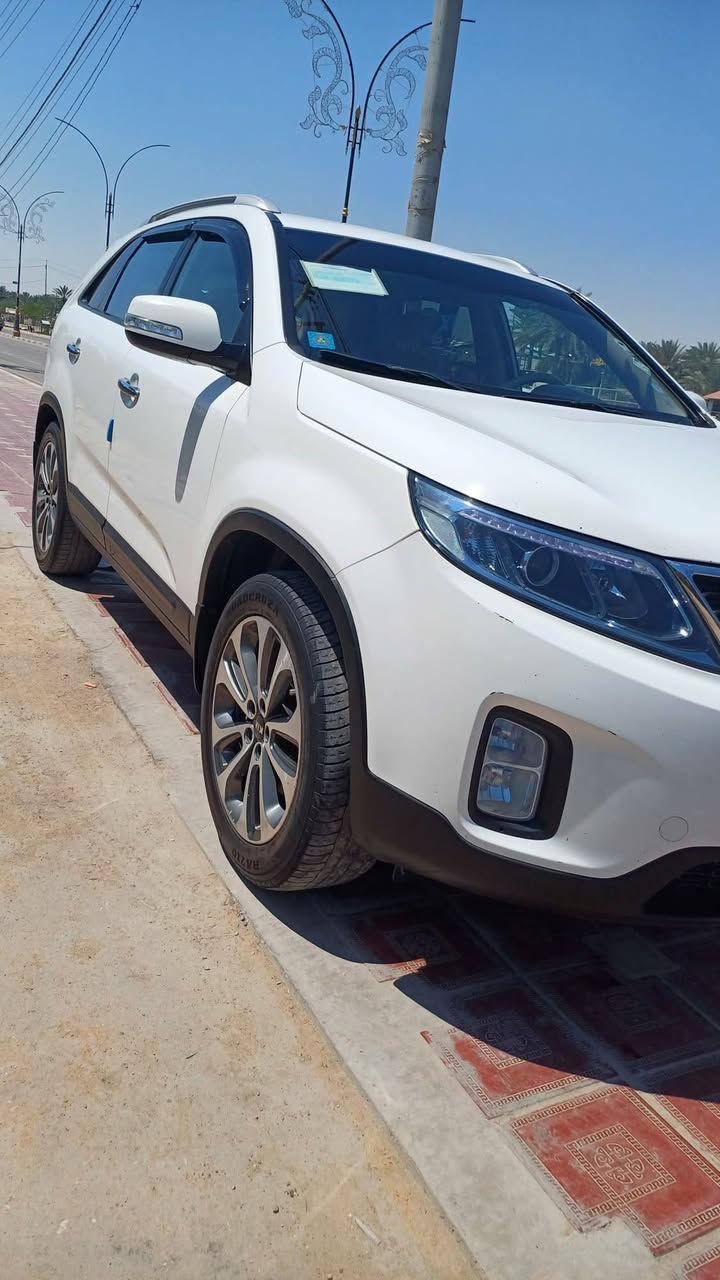 للبيع كيا سورنتو موديل 2013 خليجيه مكينه 4 سلندر 2400 مكفوله رقم بغداد باسمي  السعر 158 للاستفسار ***********
***********
