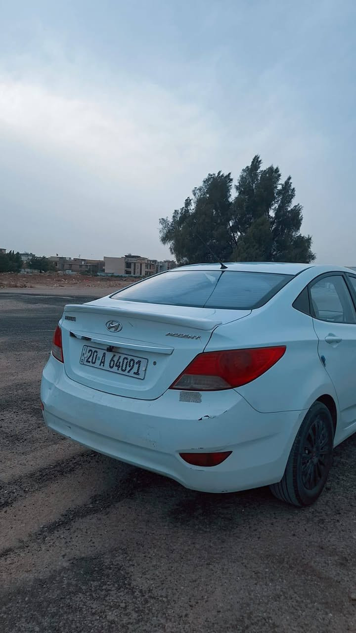 السلام عليكم
اكسنت ٢٠١١ للبيع  وارد خليجي  محرك 1600 المرغوب قطرتين 
كير مكينه كفاله مصارله ١٠ ايام من شادهن
صدر جديد  سياره كامله مناقصه شي كهربائيات  فتحه اشاير مري نظام ايكو سيارة نضيفه بمعنى الكلمه
ترايك وين متريد 
رقم ديالى 20 مشروع وطني 
بيه صبغ ٣ قطع  بدون دواخل  
السعر ٨٧ وبيه مجال
*********** الاتصال
والسوك كلشي بي لا تبخس بحلال العالم اليعجبه يشتري يتصل
