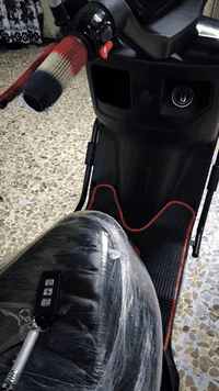 للبيع
ماطور شحن سكنس ابو عيون 
6 باتريات 
4 نمرات 
سرعه 110
نضام بك 
نضام p
بريكات هدرليك 
جهاز انذار 
تشغيل عن بعد 
قفل مركزي 
دبل بصمه 
***********
***********
