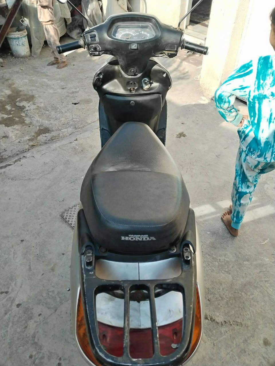 سبيسي ياباني مكينه خرسه  كهربائيات كله شغال دراجه جاهزه السعر 450 وبيه مجال قليل موبايل *********** عنوان كوت النوار
