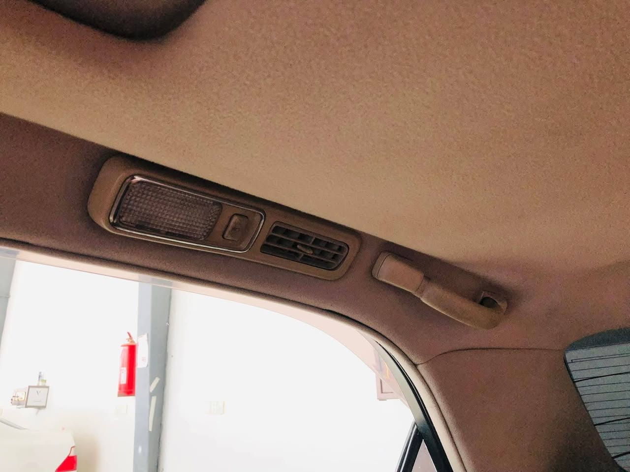 سلام عليكم  

ملكة للبيع موديل 🇯🇵2000 🇯🇵فول مواصفات 
محرك ديفور كبير 
شاصي 75

فتحة سقف سلايت روف 

كشنات كهرباء اربعه 

اشاير مري 

شاشات خلفيه 

تبريد سبلت 
ارباكات تكم +كشنات

برده خلفيه
ثلاجه
تحوير نجف فوك وجوى 
دشبول نجف (عارف العيساوي)درجه اولى 

تبريد مركزي (امامي خلفي)

دبل شاشة 
استيرن كهرباء 

مكفولة من كص ونقل جثة شرط تحويل  شرط اظبارة ومعممه كافه محافظات 

مكان سيارة بابل المسيب السعر ١٤٥ وبيها مجال ***********
