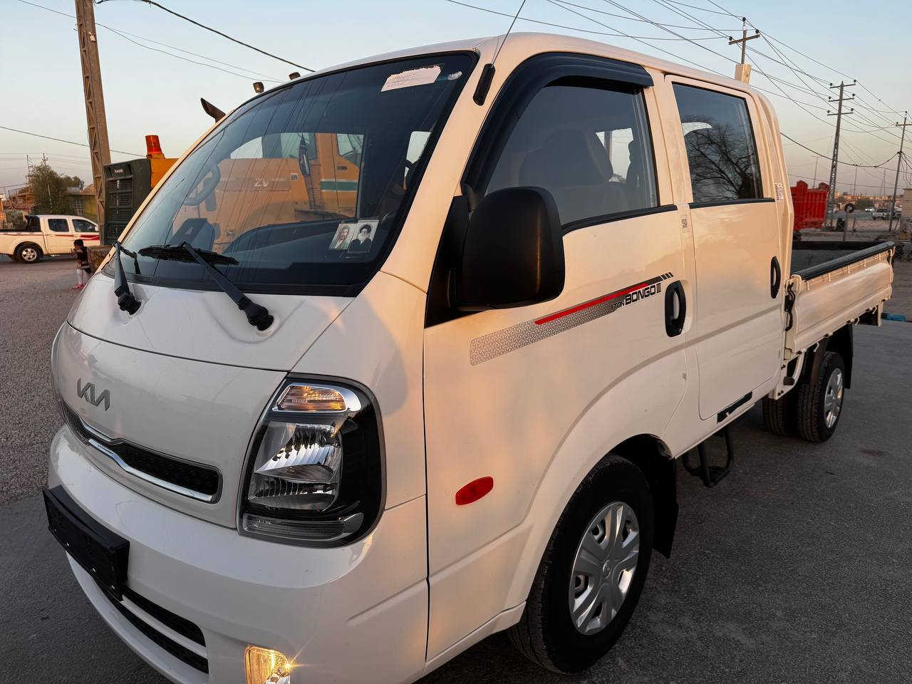 سلام عليكم 
كيا دبل قماره موديل 2022 
رقم الجديد بابل تحويل ثاني يوم سياره كامل مواصفات فول وربع كفاله عامه من كلشي 
عنوان نجف حيدريه الشراي يتصل عل الرقم 
***********
