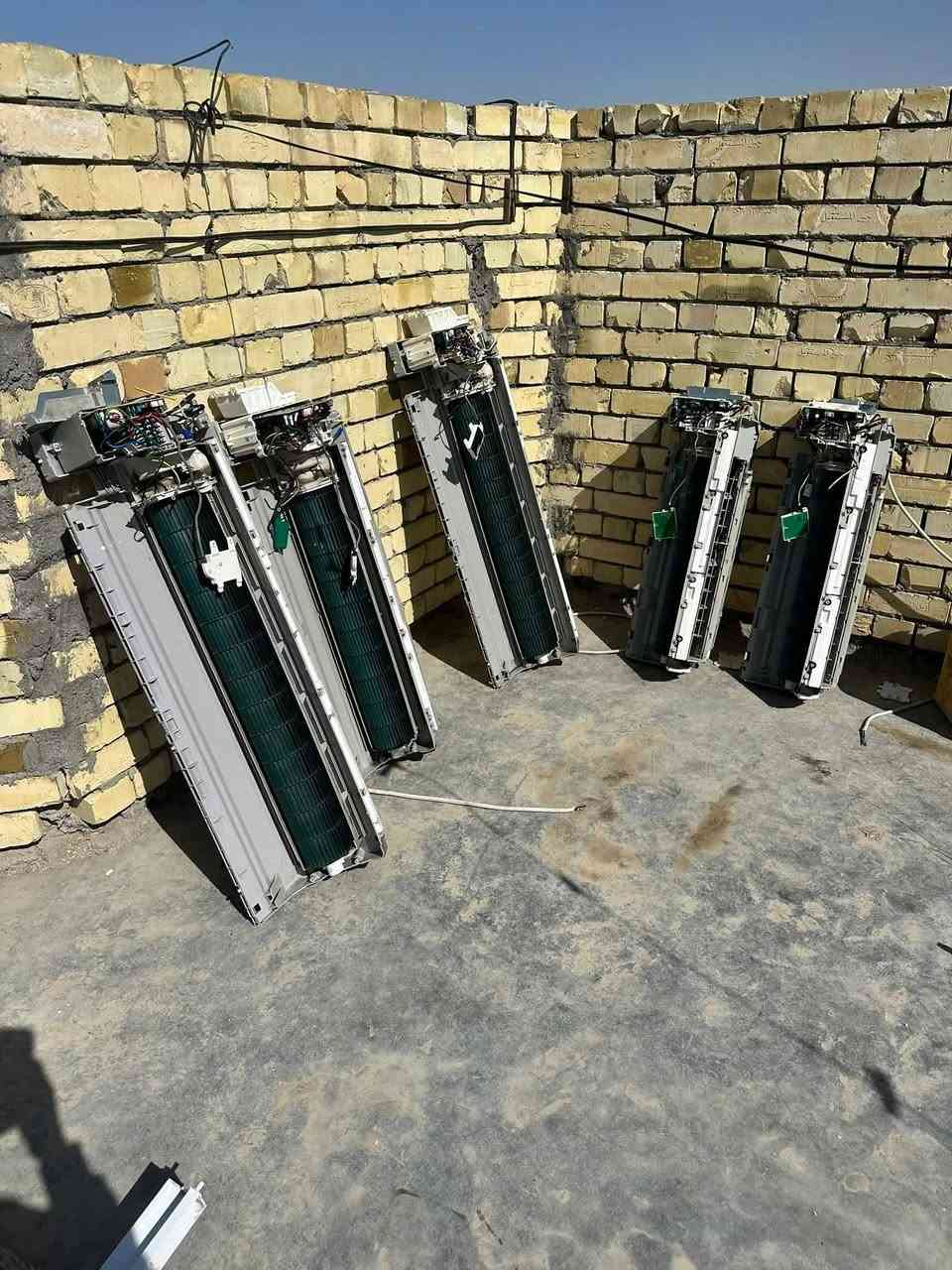 الى اهالي كربلاء
✅ تنصيب جميع أنواع أجهزة السبلت.
✅ صيانة الأعطال الكهربائية والميكانيكية.
✅ غسل وتنظيف السبلت الداخلي والخارجي بأجهزة مخصصة.
✅ فتح ونقل السبلت من مكان إلى آخر باحترافية.
✅ شد وتمديد مواسير النحاس مع العزل.
✅ سحب فاكيوم بالطريقة الصحيحة.
✅ شحن غاز R22 وR410A وR32 حسب المواصفات.
✅ كشف تهريب الغاز وإصلاحه.
✅ تبديل القطع التالفة الأصلية.
✅ صيانة دورية للمنازل، المحلات، المكاتب، والشركات.

⭐ سرعة في الحضور.
⭐ أسعار منافسة.
⭐ خبرة وجودة في العمل.
⭐ خدمة في كافة مناطق كربلاء.

📞 للحجز والاستفسار:
***********
📲 واتساب متوفر على نفس الرقم.

ورشة الأصدقاء للتكييف والتبريد – ثقتكم هي نجاحنا.
