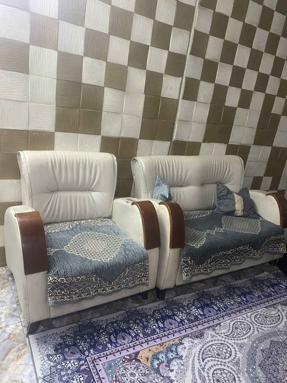 قيم واخذ مستعجل على بيعتهن مكاني بغداد الحرية مجمع الرجاء جاي يشيلونا واريد ابيعهن بسرعه قبل لا يفلشوهن
للإستفسار خاص او واتساب ***********
