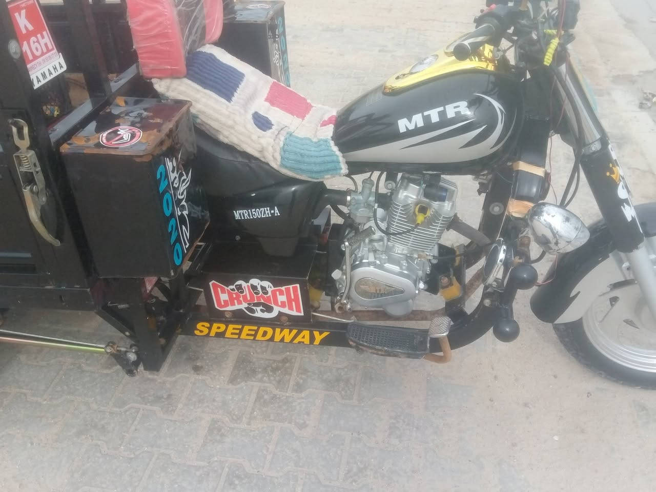 السلام عليكم شباب هاي الستوته للبيع موديل 20 مقفوله كفاله عامه مقفوله من التاير للتاير مكان البصره قضاء المدينه يريد يخابرني على الواتساب ***********
