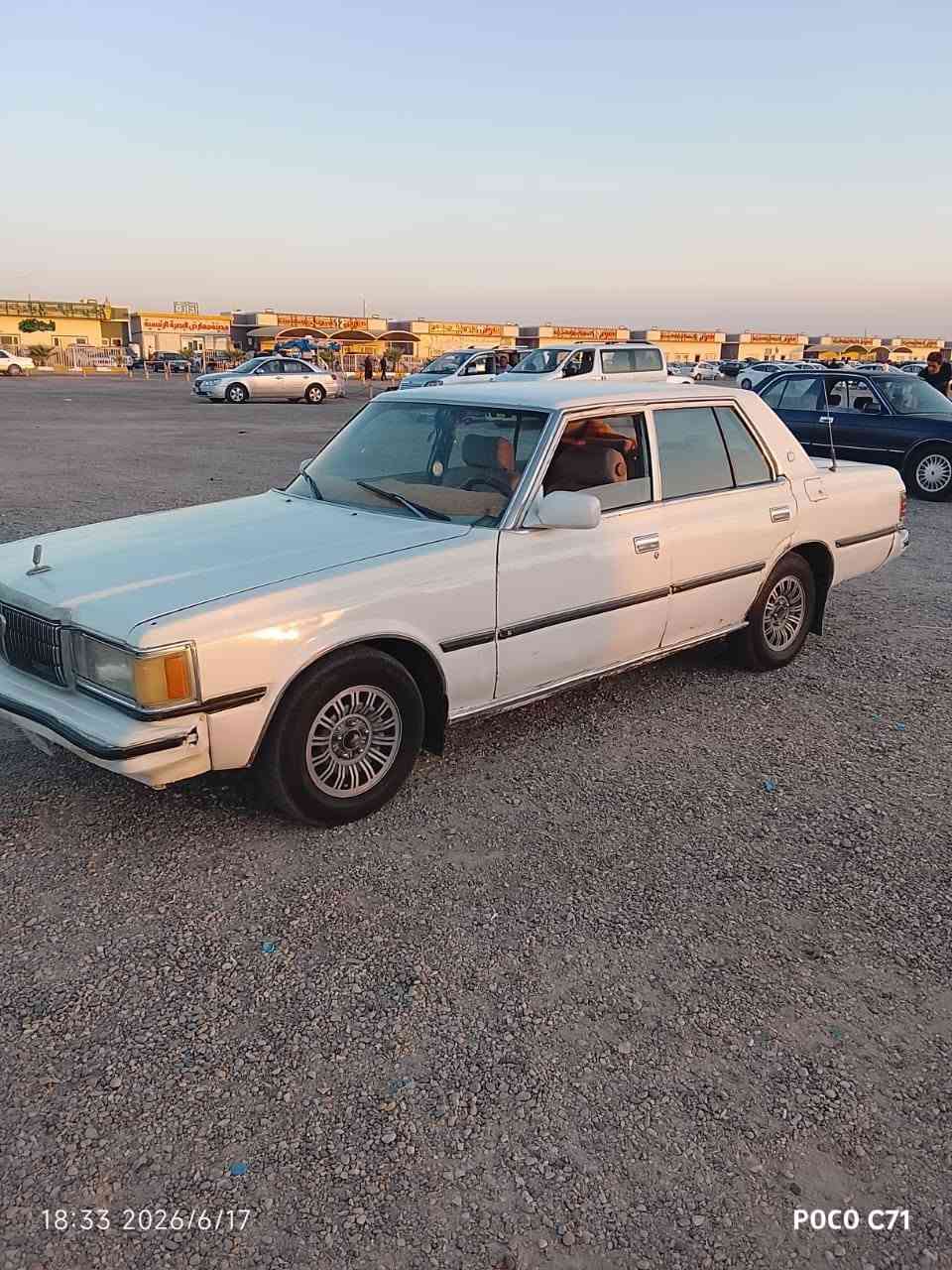 سوبر 1883
سنويه 2027
محرك 2.5
سعر 20 وبيه مجال حگ الجيه

انه مكلف بالنشر رقم راعي السياره *********** البصرة, العراق
