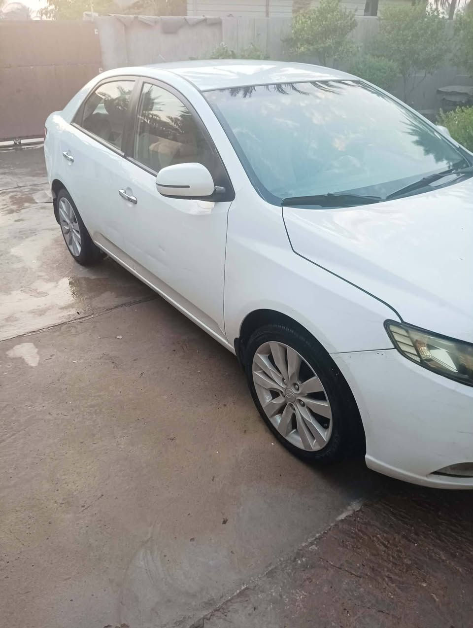 #السلام_عليكم اخوان كيه سيراتو ٢٠١٢ خليجي كليش موضح بلمقطع السياره حلوه وجديده رقمهه اربيل مكانهه بابل شارع ٨٠ الستفسار عل رقم مكلف بنشر السعر ٩٥ وبيهه مجال قليل ***********
