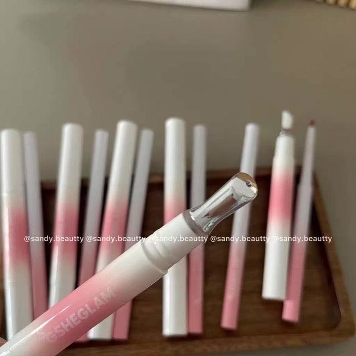 بكج كلوس 💄 شفة + تحديد
شيكلام متوفر ٦ الوان
يرطب ويغذى الشفه ينطي امتلاء بسيط 💋
توصيل كل المحافظات 4 آلاف
ارجو متابعتي 🙏🏻


**إذا كنت صاحب هذا الإعلان وتريد حذفه لأي سبب، رجاءا أرسل رسالة إلى الدعم الفني**