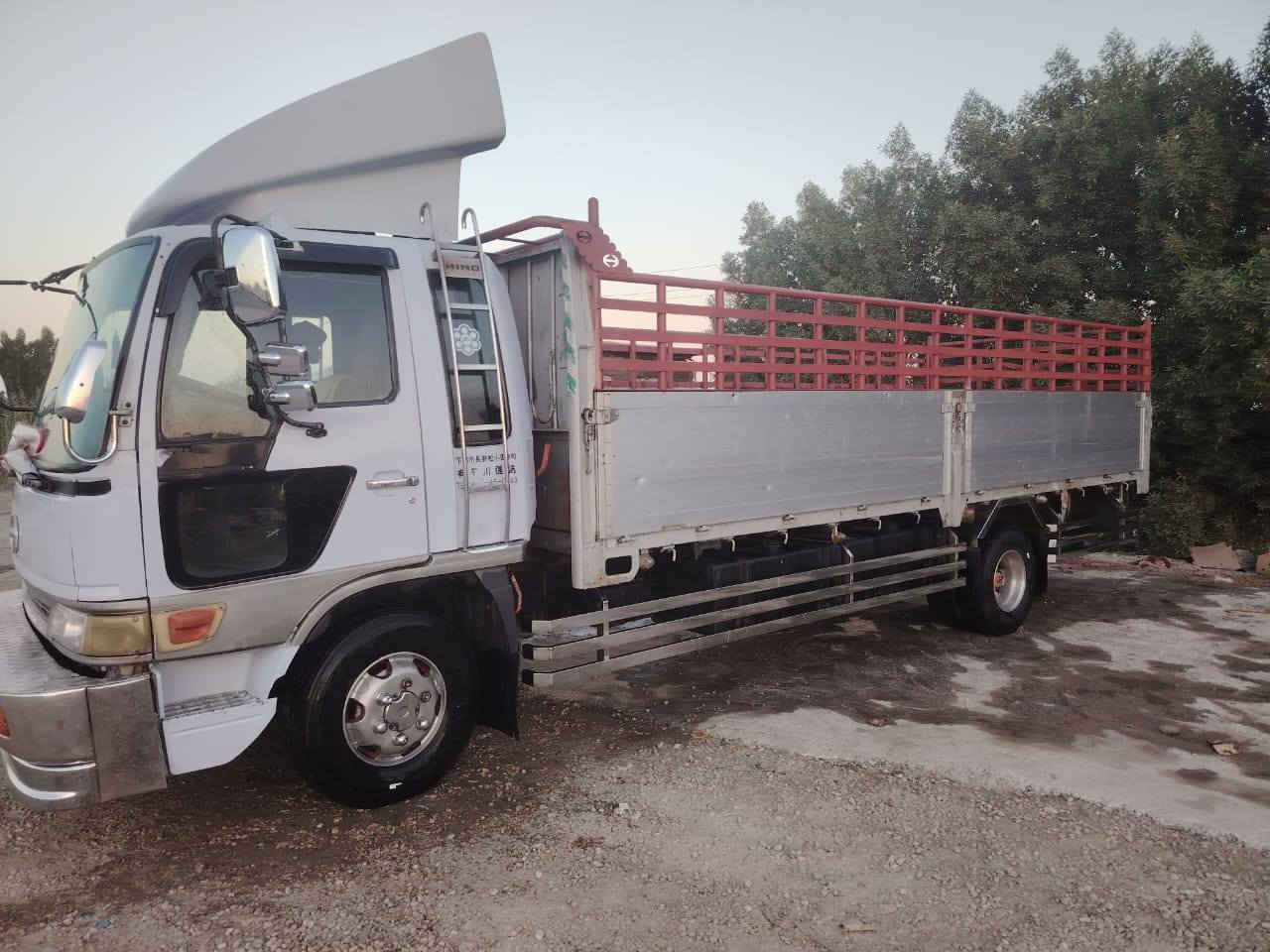 سلام عليكم هينو نكر 80عادي تخم تاير مكينه وكير كفاله شاصي 6وبع بلادي سنوي جديد رقم جديد سعرها 210 العنوان البصره ***********. ***********
