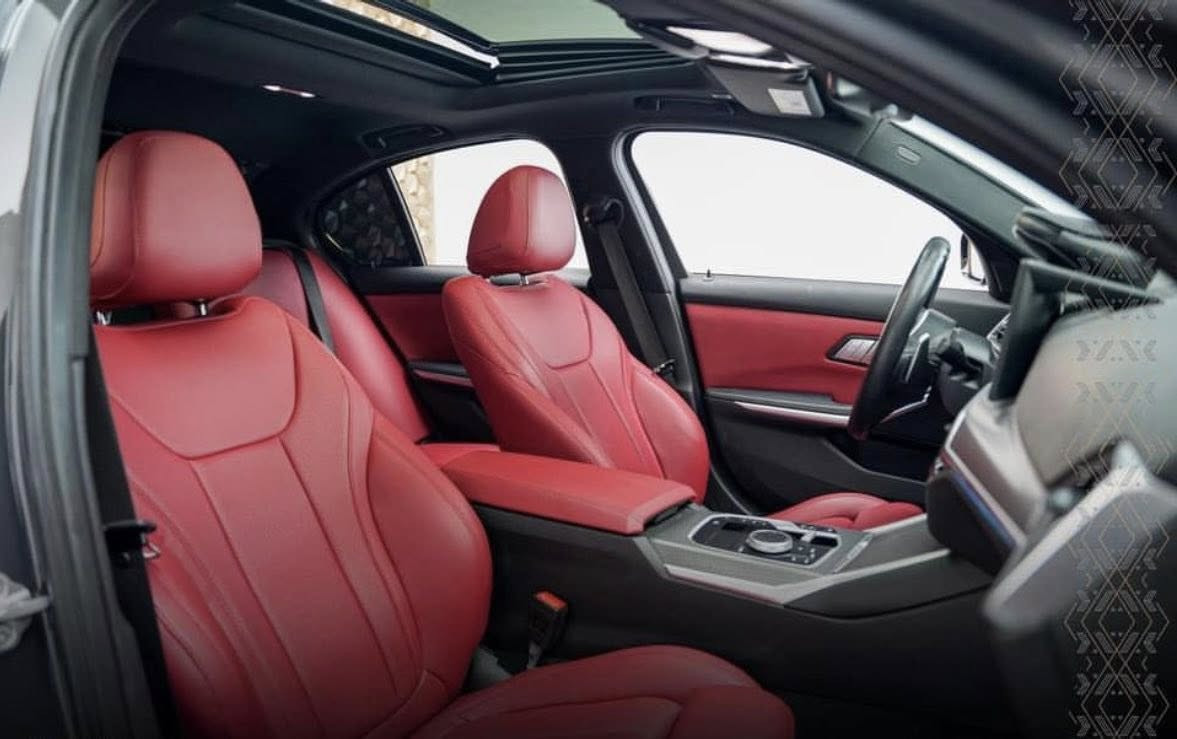 السلام عليكم BMW 330i للبيع موديل 2023.  

محرك 4 سلندر 2000 توين بور تيربو صاروخ 🚀 

وارد كندي ممشى السيارة 30.000 الف فقط

لون اسمنتي مميز  دواخل لون احمر رقم اربيل 

السيارة 1/1 فول مواصفات M Package اصل 

ويل 19 و تخم تايرات رن فلات جديدة بالكامل

السيارة بدون حادث كلين تايتل شرط الفحص 

بالسونار ومغلفه ppf بالكامل السيارة نضيفة 

كلشي مابيها صفر مسج  نضيفة من كل نواحي 

نقطة مصرف ماتحتاج تحويل مباشر

المواصفات :

رادار امامي 

تحذير رادار من الاصطدام الأمامي + فرملة تلقائية إذا قربت نصدم
 
تحديد المسار وتحذير بالنقاط العمياء بالمرايات

رادار تحذير وكشف المشاة اذا قربت تصدم

 حساسة 360 درجة امامي وخلفي كامرة خلفيه

فتحة سقف ونظام دخول ذكي وترحيب وبصمة
     
شاشة تدعم نظام  Apple CarPlay /Android

كشنات كهربائية و نضام تدفئة وخزن ميموري

تدفئة ستيرن و شاشة وعداد الكترواني بالكامل

قطعتين تبريد امامية وخلفية منفصلة

نظام اوتو هولد وهاند بريك كهربائي وشفتات

صندوق كهرباء وبالرجل هم ينفتح ومري شفط

انارة داخلية متغيرة LED ل 12 الالون مختلفة

منافذ شحن USP امامي وخلفي 

نضام البريك الرياضي الحجم الكبير لون الازرق

شباك امامي كهربائي ينفتح وينسد حسب الحاجة

وباقي مواصفات هواي معروفة بال BMW

سعر السيارة : 42.000 الف دولار

للتواصل : ***********
