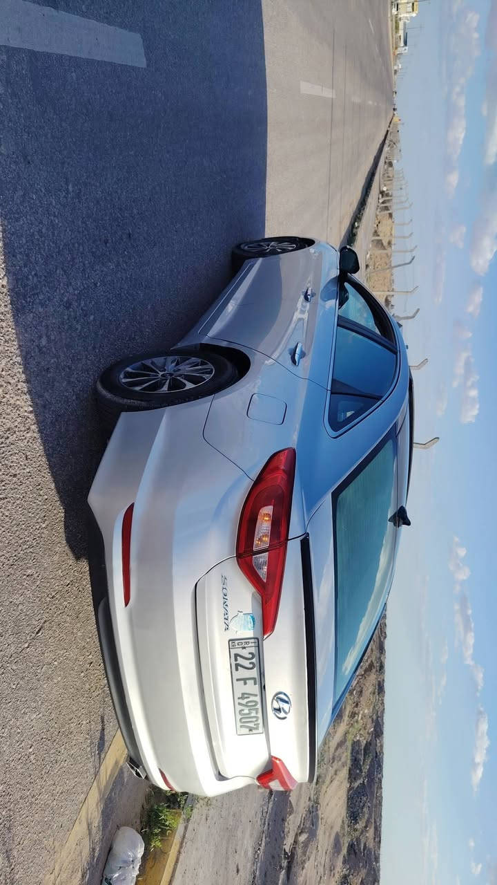 سوناته 2016 امريكي سياره جاهزه من كلشي  كله عل شرط حادث السياره مالت امريكه 3قطع فقط  وبيه بار شي بسيط بل جاملغ الخلفي  السعر 130 وبيه مجال كلش بسيط  ***********
