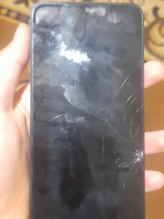 جهاز بوكو شغال بي ضربه بسيطه في شاشه مامئثره بلمس جهاز عملي والعاب ذاكره 128 وبطاريه5200 رام 8 سعر 100 بي مجال بسيط او مراوس بجهاز وانطي فرق


**إذا كنت صاحب هذا الإعلان وتريد حذفه لأي سبب، رجاءا أرسل رسالة إلى الدعم الفني**